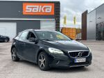 Musta Viistoperä, Volvo V40 Cross Country – FNZ-260, kuva 1