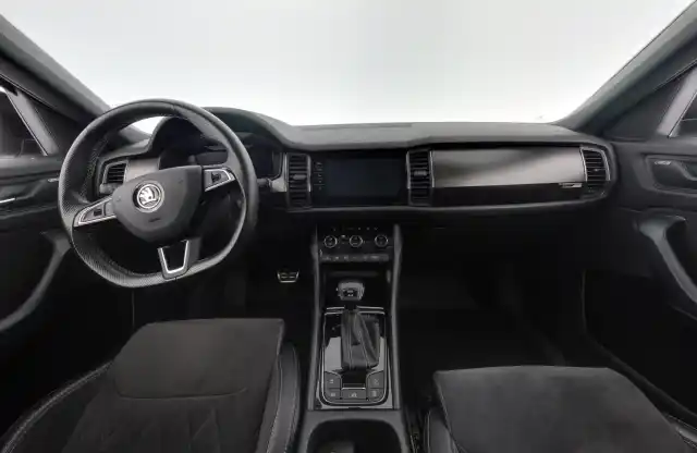 Musta Maastoauto, Skoda Kodiaq – FOA-152