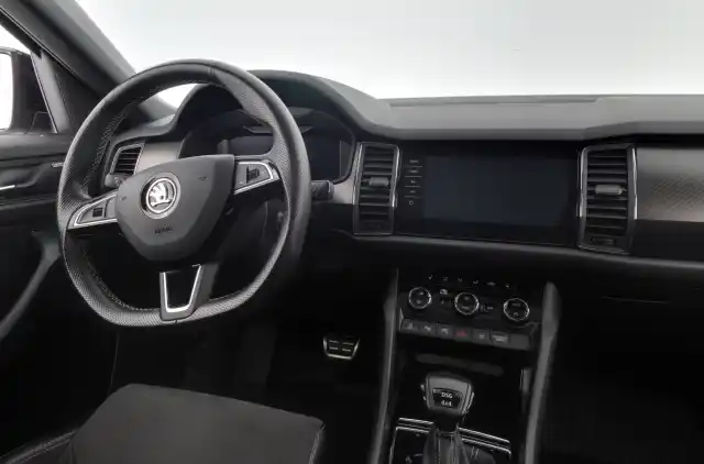 Musta Maastoauto, Skoda Kodiaq – FOA-152