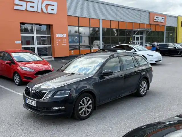 Musta Farmari, Skoda Octavia – FOA-171