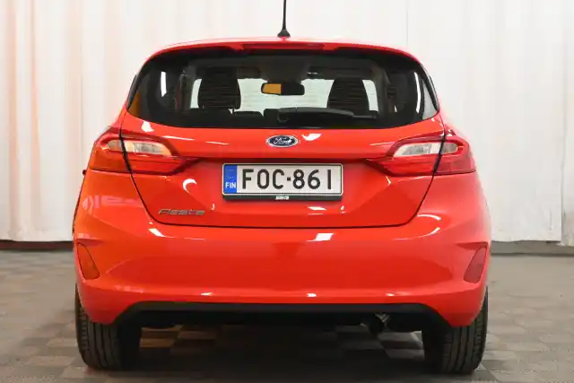 Punainen Viistoperä, Ford Fiesta – FOC-861