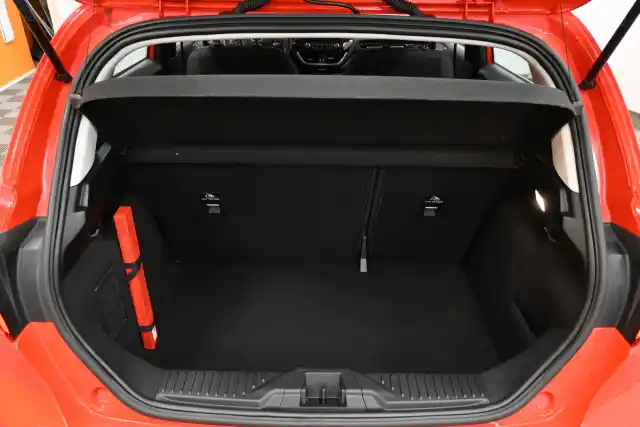Punainen Viistoperä, Ford Fiesta – FOC-861