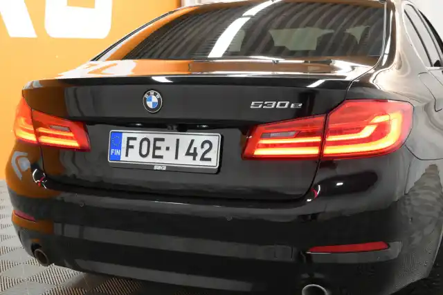 Musta Sedan, BMW 530 – FOE-142