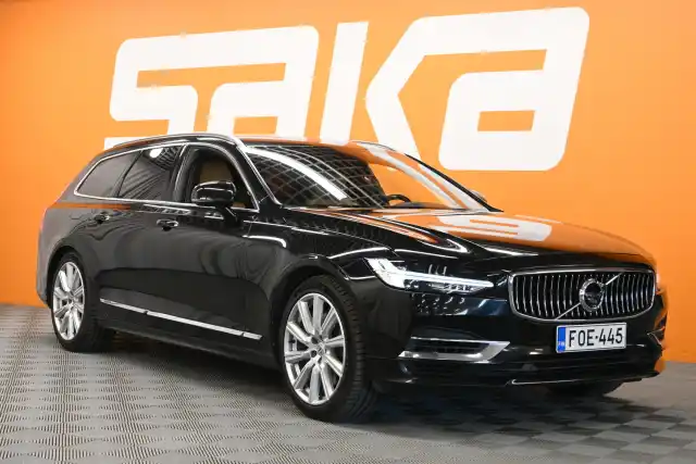 Musta Farmari, Volvo V90 – FOE-445