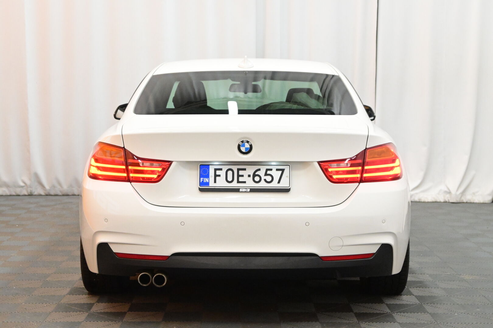 Valkoinen Coupe, BMW 430 – FOE-657