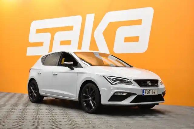 Harmaa Viistoperä, Seat Leon – FOF-141