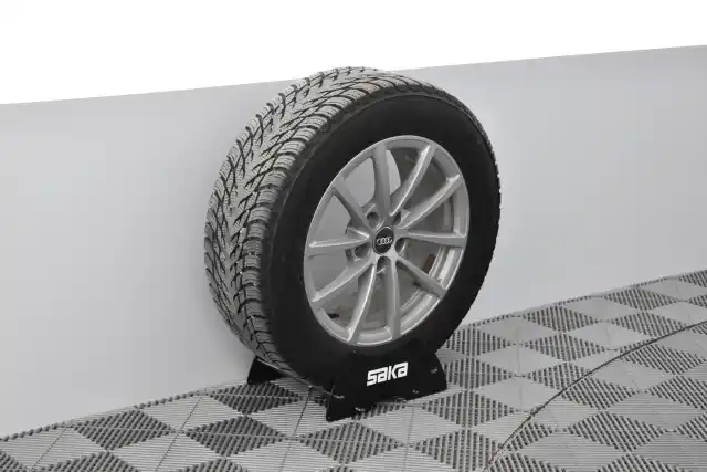 Harmaa Sedan, Audi A6 – FOF-148