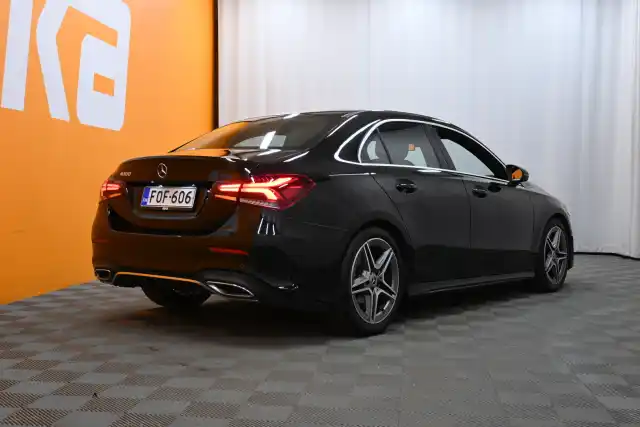 Musta Sedan, Mercedes-Benz A – FOF-606