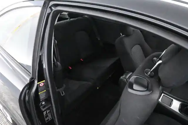 Musta Coupe, Mercedes-AMG C – FOF-985