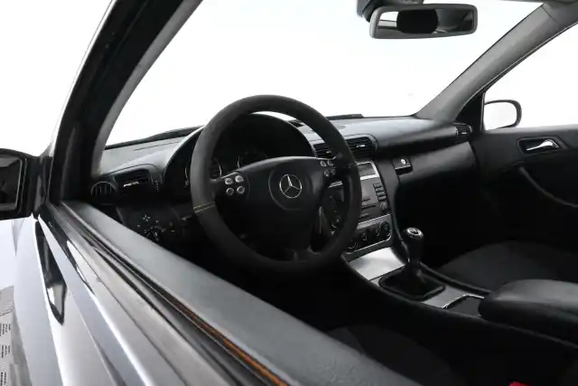 Musta Coupe, Mercedes-AMG C – FOF-985