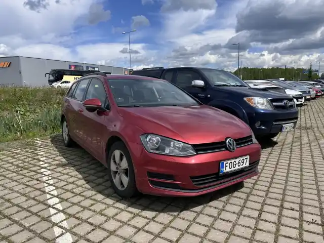 Punainen Farmari, Volkswagen Golf – FOG-697