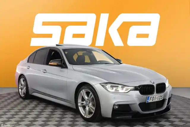 Harmaa Sedan, BMW 330 – FOI-125