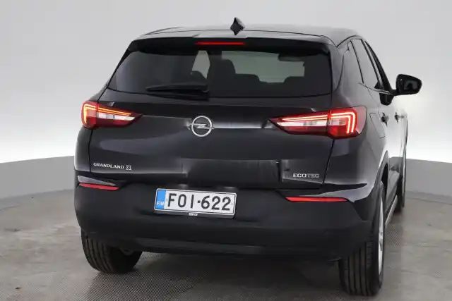 Musta Maastoauto, Opel Grandland X – FOI-622