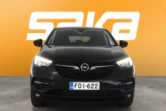 Musta Maastoauto, Opel Grandland X – FOI-622