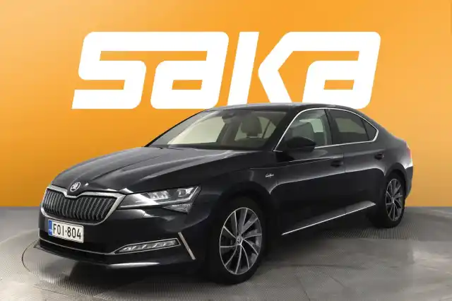 Musta Sedan, Skoda Superb – FOI-804