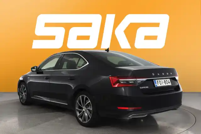 Musta Sedan, Skoda Superb – FOI-804