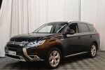 Musta Maastoauto, Mitsubishi Outlander PHEV – FOJ-582, kuva 5