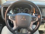 Punainen Maastoauto, Mitsubishi Outlander PHEV – FOJ-613, kuva 6