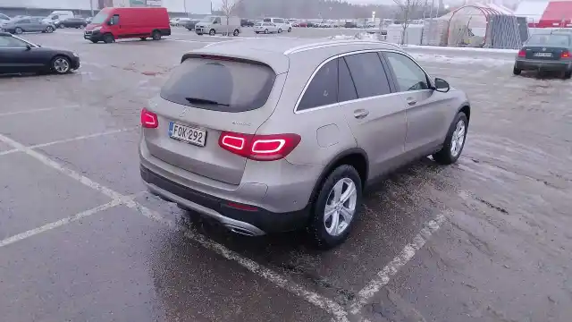 Harmaa Maastoauto, Mercedes-Benz GLC – FOK-292