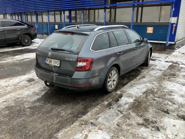 Harmaa Farmari, Skoda Octavia – FOK-393