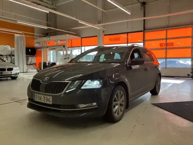 Musta Farmari, Skoda Octavia – FOK-396