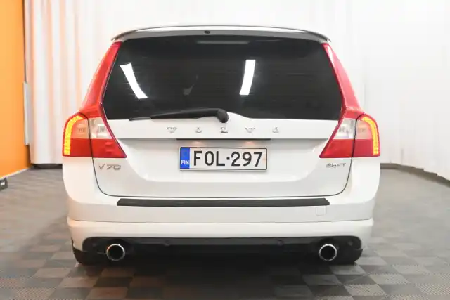 Valkoinen Farmari, Volvo V70 – FOL-297