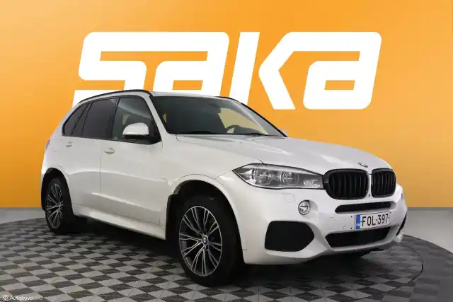 Valkoinen Maastoauto, BMW X5 – FOL-397