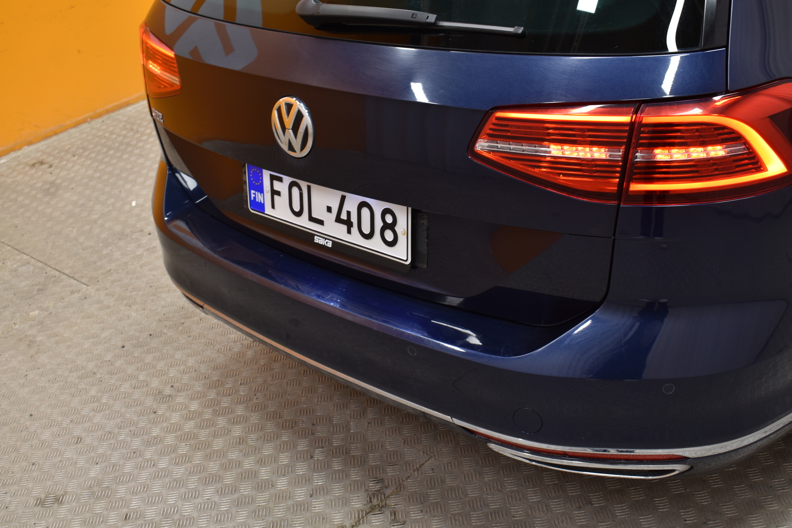 Sininen Farmari, Volkswagen Passat – FOL-408