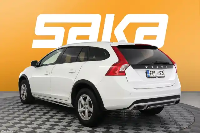 Valkoinen Farmari, Volvo V60 Cross Country – FOL-423