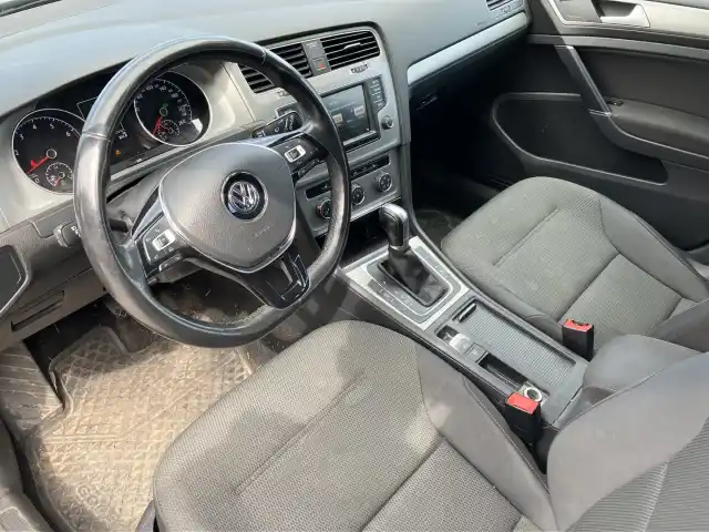 Musta Farmari, Volkswagen Golf – FOL-424