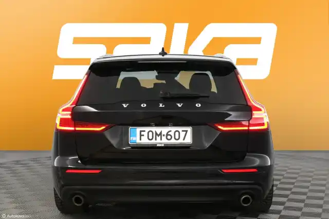 Musta Farmari, Volvo V60 – FOM-607