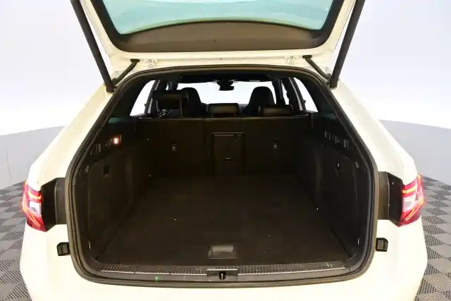 Valkoinen Farmari, Skoda Superb – FON-224