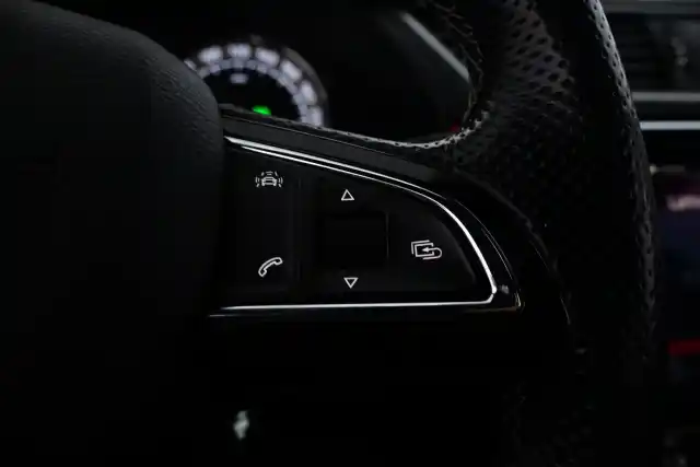 Valkoinen Farmari, Skoda Superb – FON-224
