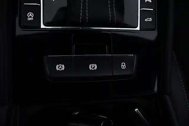 Valkoinen Farmari, Skoda Superb – FON-224