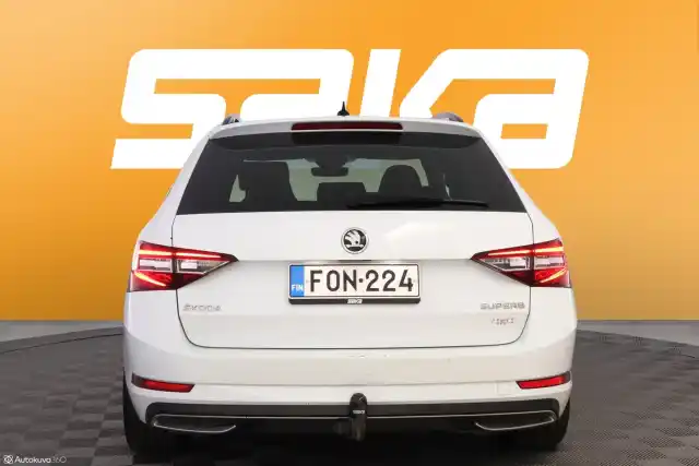 Valkoinen Farmari, Skoda Superb – FON-224