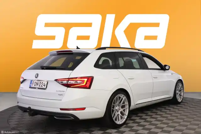 Valkoinen Farmari, Skoda Superb – FON-224