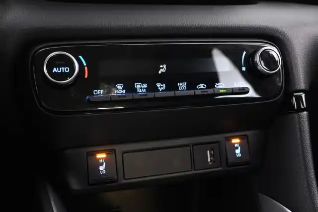 Musta Viistoperä, Toyota Yaris – FON-562