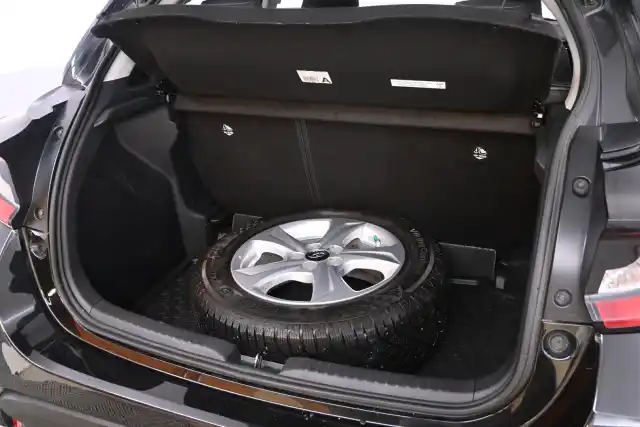 Musta Viistoperä, Toyota Yaris – FON-562