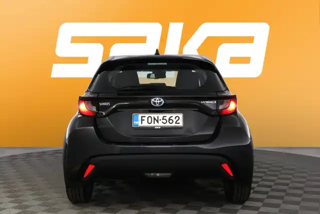 Musta Viistoperä, Toyota Yaris – FON-562