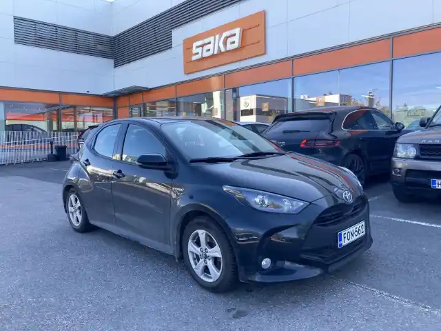 Musta Viistoperä, Toyota Yaris – FON-562