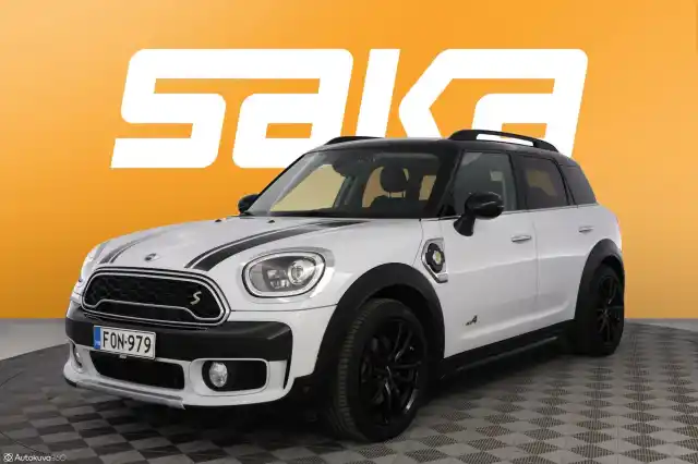 Valkoinen Maastoauto, Mini Countryman – FON-979