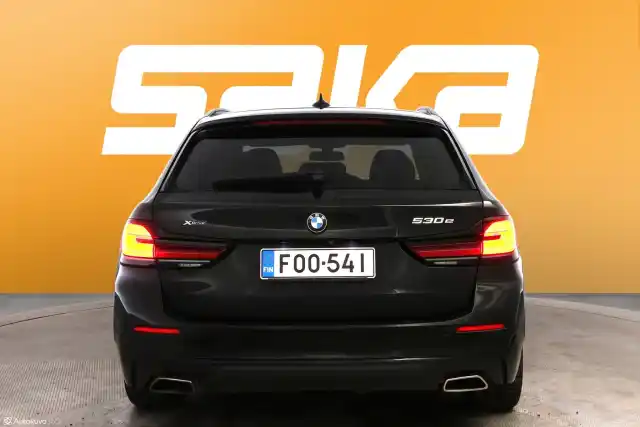 Musta Farmari, BMW 530 – FOO-541