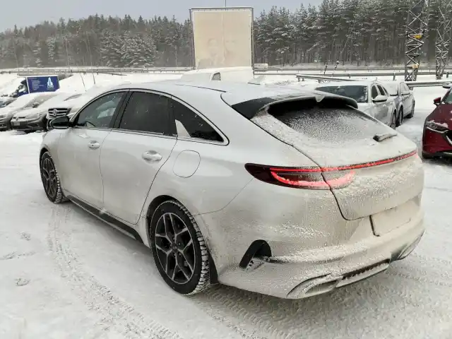 Valkoinen Viistoperä, Kia ProCeed – FOO-924