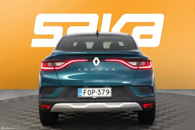 Sininen Maastoauto, Renault Arkana – FOP-379