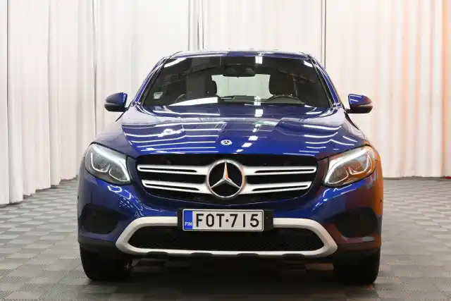 Sininen Maastoauto, Mercedes-Benz GLC – FOT-715