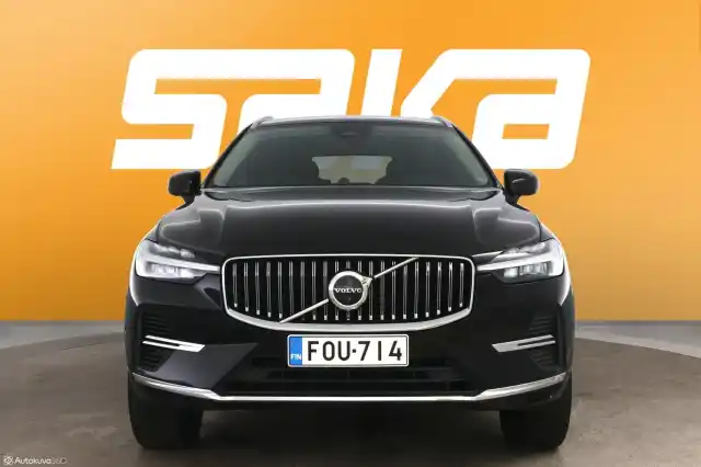 Musta Maastoauto, Volvo XC60 – FOU-714