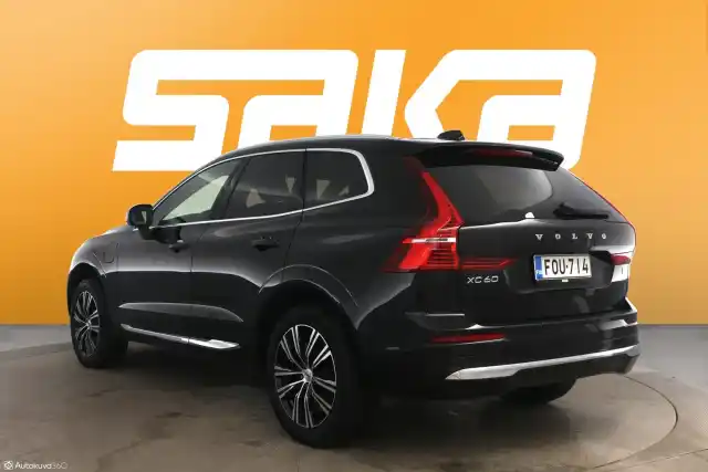 Musta Maastoauto, Volvo XC60 – FOU-714