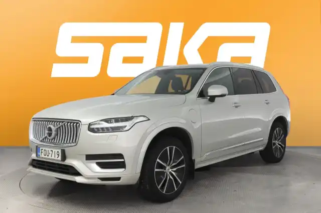 Harmaa Maastoauto, Volvo XC90 – FOU-719