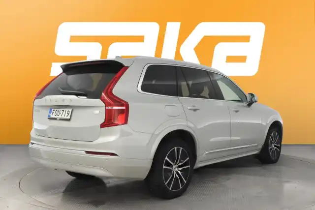 Harmaa Maastoauto, Volvo XC90 – FOU-719