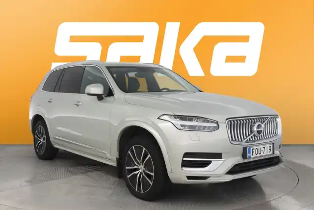 Harmaa Maastoauto, Volvo XC90 – FOU-719